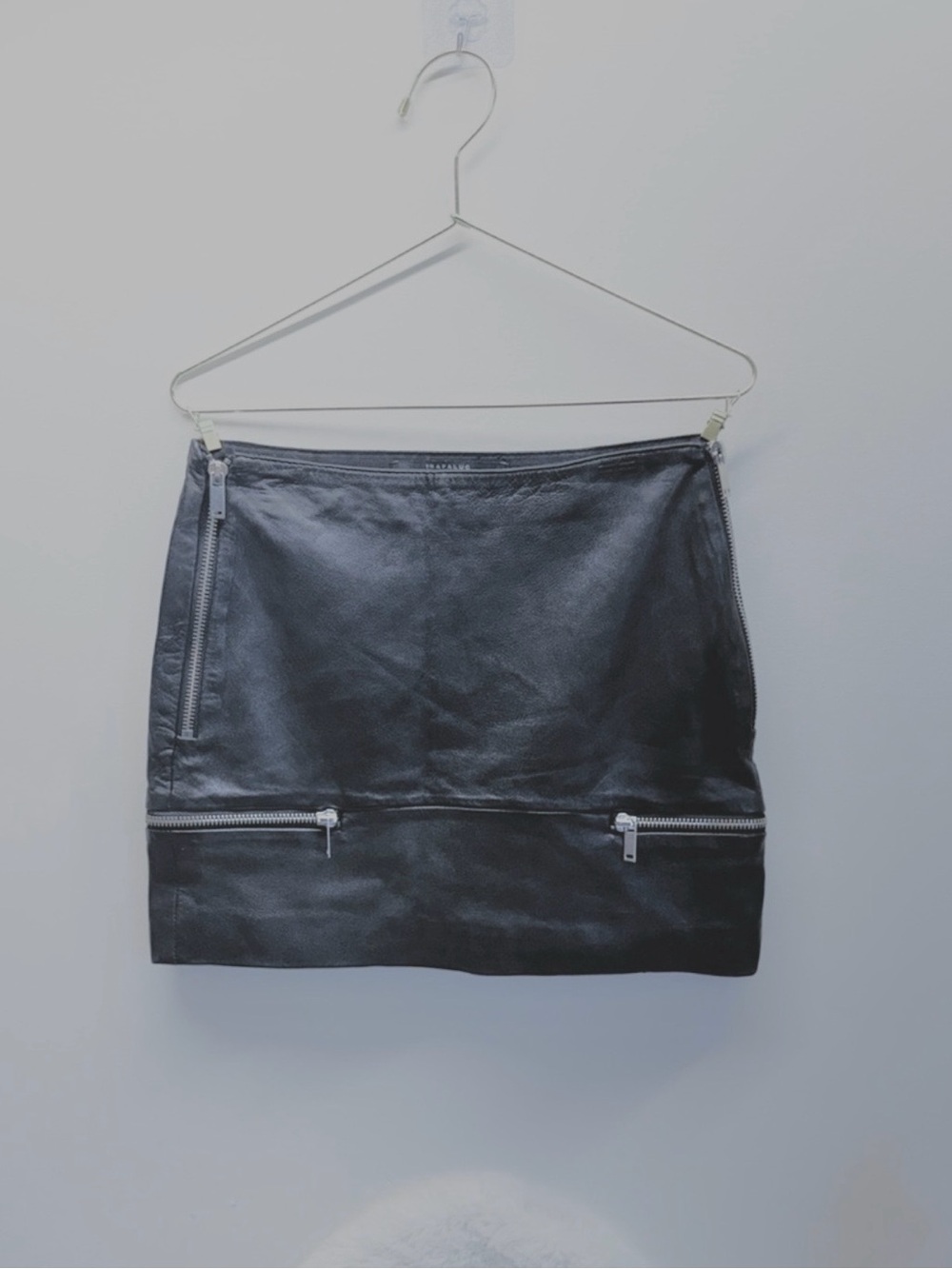 XS Leather Zara Black Mini Skirt with Zipper Accents 🔥 27” Waist Appears New!